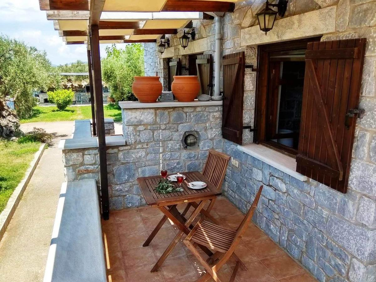 Atha-Tina:Traditional Stone Homes Agios Nikolaos  Buitenkant foto