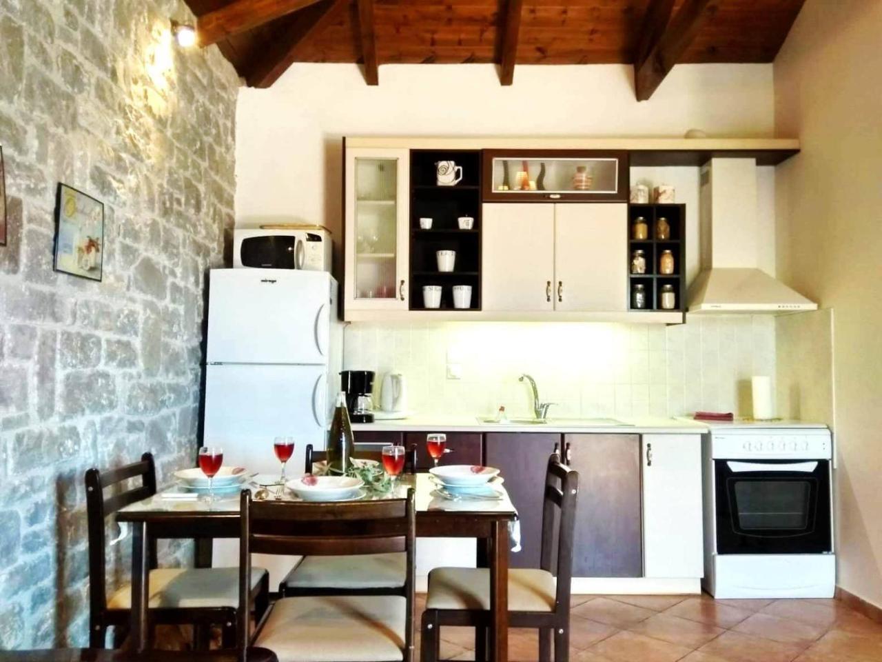 Atha-Tina:Traditional Stone Homes Agios Nikolaos  Buitenkant foto